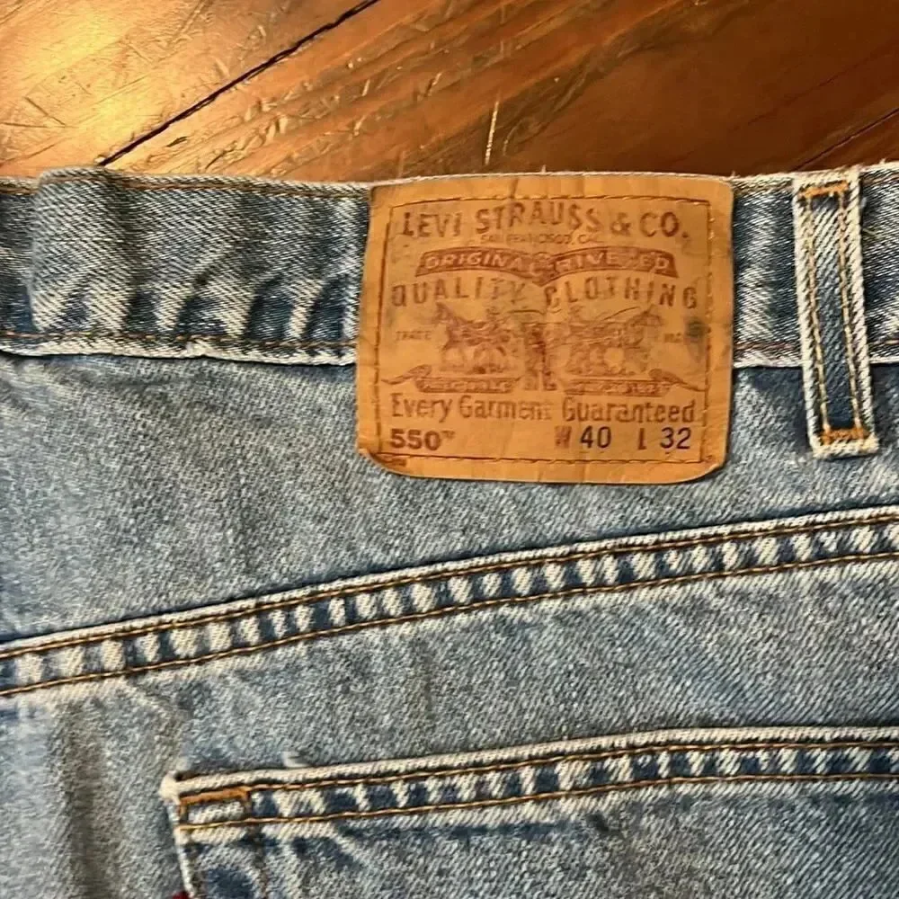 Levi’s relaxed fit 550 jeans 40 x 32. Well loved.